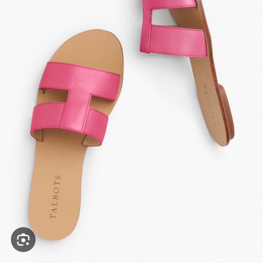 Talbots Hannah Vachetta Leather Flat Slides Sandals Sz 9. Barbie Pink Classic